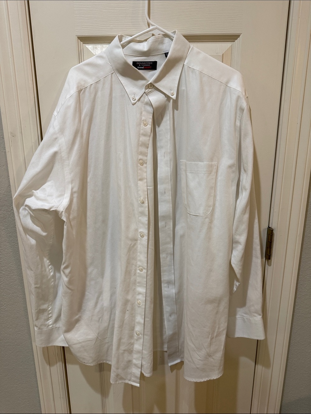 Roundtree & Yorke White Button-Down Dress Shirt